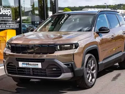 Nuova Jeep Compass 145 CV (106 kW) 2026 Bronzo SUV