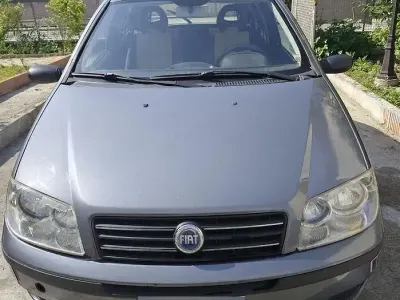 Usata Fiat Punto 60 CV (44 kW) 2005 Grigio Utilitaria