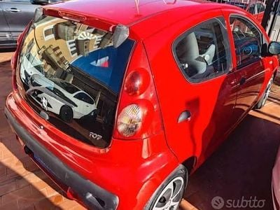 Rosso Usata 2010 Peugeot 107 Utilitaria | 5500 € (Molto cara)