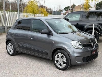 Usata Renault Twingo Intens 65 CV (47 kW) 2019 Grigio Utilitaria