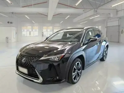 Usata Lexus UX 250h Luxury Line 145 CV (106 kW) 2021 SUV