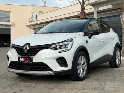 Usata Renault Captur Intens 160 CV (117 kW) 2021 Bianco SUV