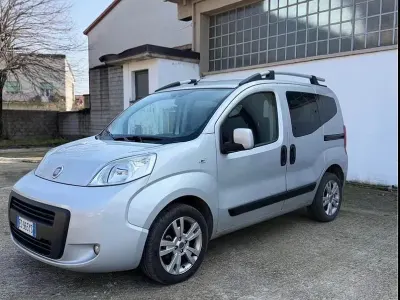 Usata Fiat Qubo Active 75 CV (55 kW) 2011 Grigio Monovolume