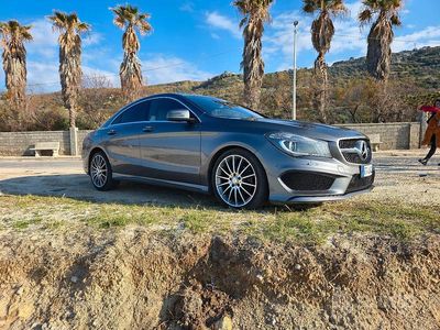 Usata Mercedes CLA200 136 CV (100 kW) 2014 Grigio Berlina