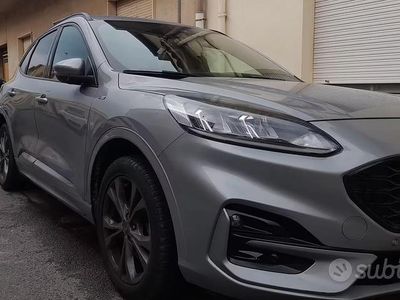 Usata Ford Kuga ST-Line 120 CV (88 kW) 2021 Grigio SUV