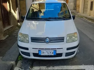 Usata Fiat Panda 69 CV (50 kW) 2007 Utilitaria