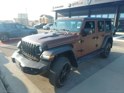 Usata Jeep Wrangler Sport 200 CV (147 kW) 2021 Marrone SUV