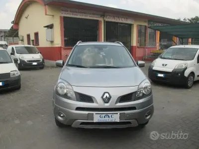 Begagnad Renault Koleos Dynamique 150 HK (110 kW) 2009 Grå SUV