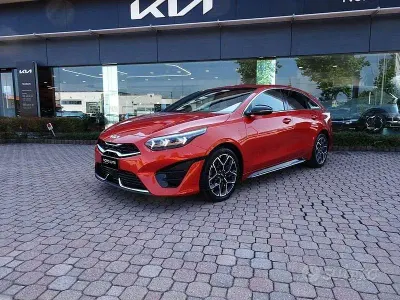 Usata Kia ProCeed GT-Line 159 CV (116 kW) 2022 Arancione Station wagon