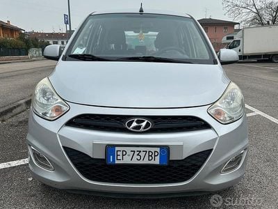 Usata Hyundai i10 69 CV (50 kW) 2012 Grigio Utilitaria