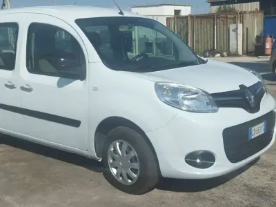 Usata Renault Kangoo Life 95 CV (69 kW) 2020 Bianco Monovolume