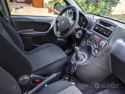 Usata Fiat Panda Dynamic 69 CV (50 kW) 2012 Nero Utilitaria