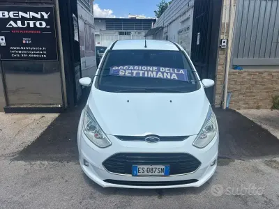 Usata Ford B-MAX Titanium 100 CV (73 kW) 2013 Bianco Monovolume