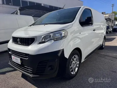 Usata Peugeot Expert 116 CV (85 kW) 2018 Bianco Furgone