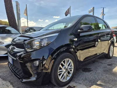Usata Kia Picanto Comfort 67 CV (49 kW) 2024 Nero Utilitaria
