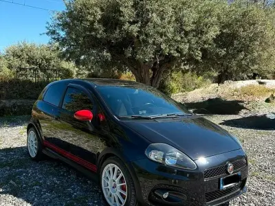 Usata Abarth Grande Punto 155 CV (114 kW) 2009 Nero Utilitaria