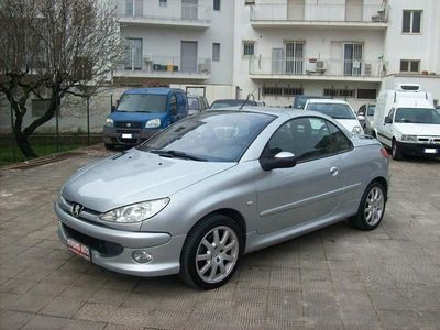 Usata Peugeot 206 CC RC 110 CV (80 kW) 2006 Grigio Cabrio