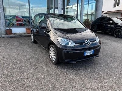 Usata VW up! Move 65 CV (47 kW) 2022 Nero Utilitaria