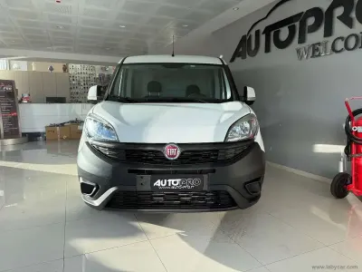 Usata Fiat Doblò 90 CV (66 kW) 2016 Bianco Monovolume