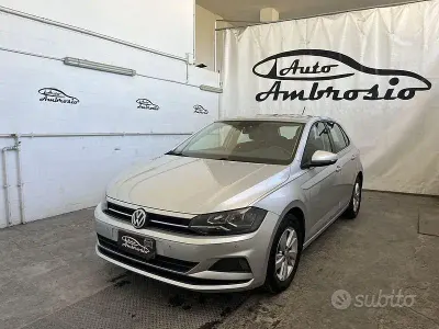 Usata VW Polo Sportline 80 CV (58 kW) 2019 Grigio Utilitaria