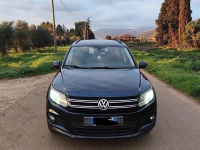 Usata VW Tiguan 140 CV (102 kW) 2012 Blu SUV