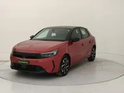 Usata Opel Corsa 110 CV (80 kW) 2025 Rosso Utilitaria