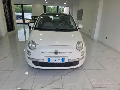 Usata Fiat 500 Lounge 69 CV (50 kW) 2008 Bianco Utilitaria