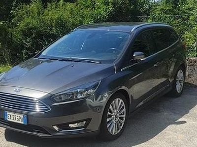 Usata Ford Focus 120 CV (88 kW) 2015 Grigio Station wagon