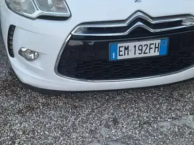 Usata Citroën DS3 Chic 95 CV (69 kW) 2012 Bianco Berlina