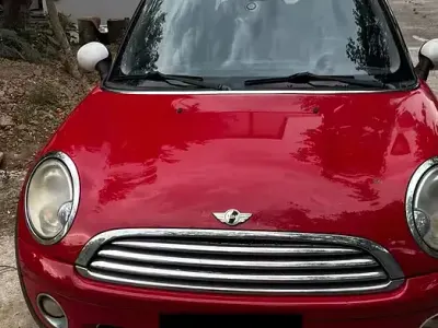 Usata Mini Cooper D 122 CV (89 kW) 2010 Rosso Utilitaria