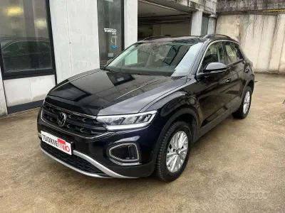 Usado VW T-Roc Style 116 CV (85 kW) 2022 Negro SUV