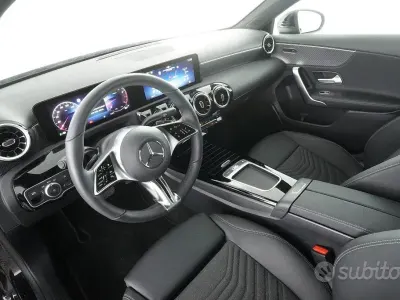 Usata Mercedes A180 Advanced 136 CV (100 kW) 2024 Nero Berlina