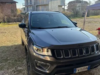 Usata Jeep Compass Trailhawk 170 CV (125 kW) 2019 Grigio SUV