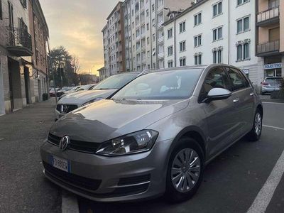 Usata VW Golf VII 90 CV (66 kW) 2016 Argento