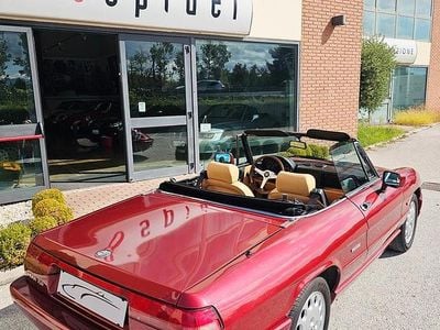 Usata Alfa Romeo Spider 122 CV (89 kW) 1990 Rosso Cabrio