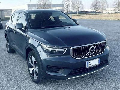 Occasion Volvo XC40 Momentum 197 ch (144 kW) 2022 Bleue SUV