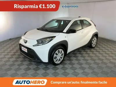 Usata Toyota Aygo X Active 72 CV (52 kW) 2025 Bianco SUV