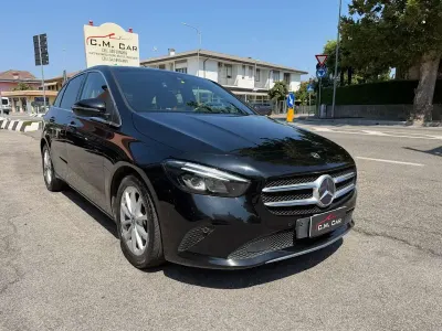 Usata Mercedes B180 Executive 136 CV (100 kW) 2020 Nero Utilitaria