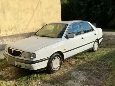 Usata Lancia Dedra 88 CV (64 kW) 1990 Bianco Berlina