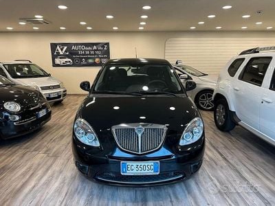 Usata Lancia Ypsilon 69 CV (50 kW) 2011 Nero Utilitaria