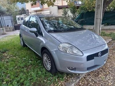 Usata Fiat Grande Punto 75 CV (55 kW) 2006 Utilitaria