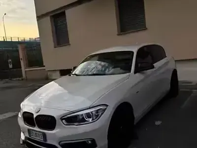 Usata BMW 120 Comfort Edition 190 CV (139 kW) 2015 Utilitaria