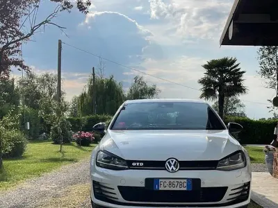 Usata VW Golf VII GTD 184 CV (135 kW) 2016 Bianco Station wagon