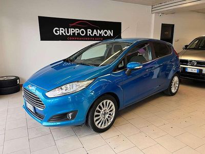 Second-hand Ford Fiesta Titanium 75 CP (55 kW) 2013 Albastru Berlinǎ