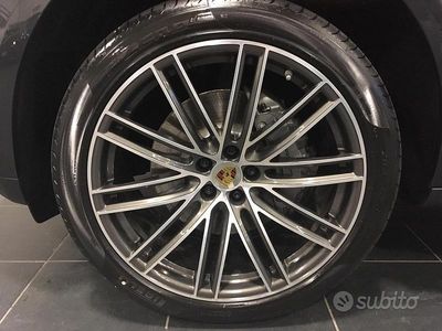 Usata Porsche Macan S 2021 Grigio SUV