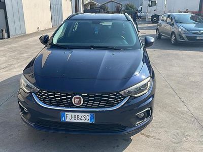 Usata Fiat Tipo 120 CV (88 kW) 2017 Blu Station wagon
