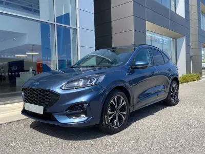 Usata Ford Kuga ST-Line X 190 CV (139 kW) 2022 Blu metallizzato SUV