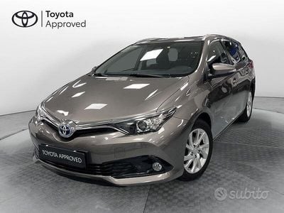 Usata Toyota Auris Touring Sports Active 136 CV (100 kW) 2019 Grigio Station wagon