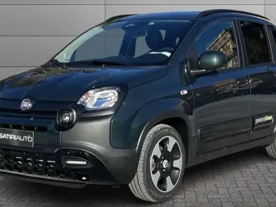 Usata Fiat Panda Cross Cross 69 CV (50 kW) 2024 Verde Utilitaria