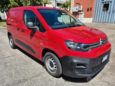 Occasion Citroën Berlingo 102 ch (75 kW) 2019 Rouge Monospace